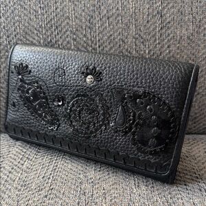 Brighton Black Leather Embroidered Trifold Wallet